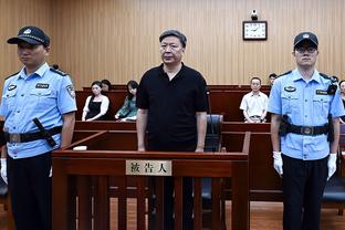 杨毅谈狼掘：裁判在系列赛场场向着客队 这事只在那屋见得着